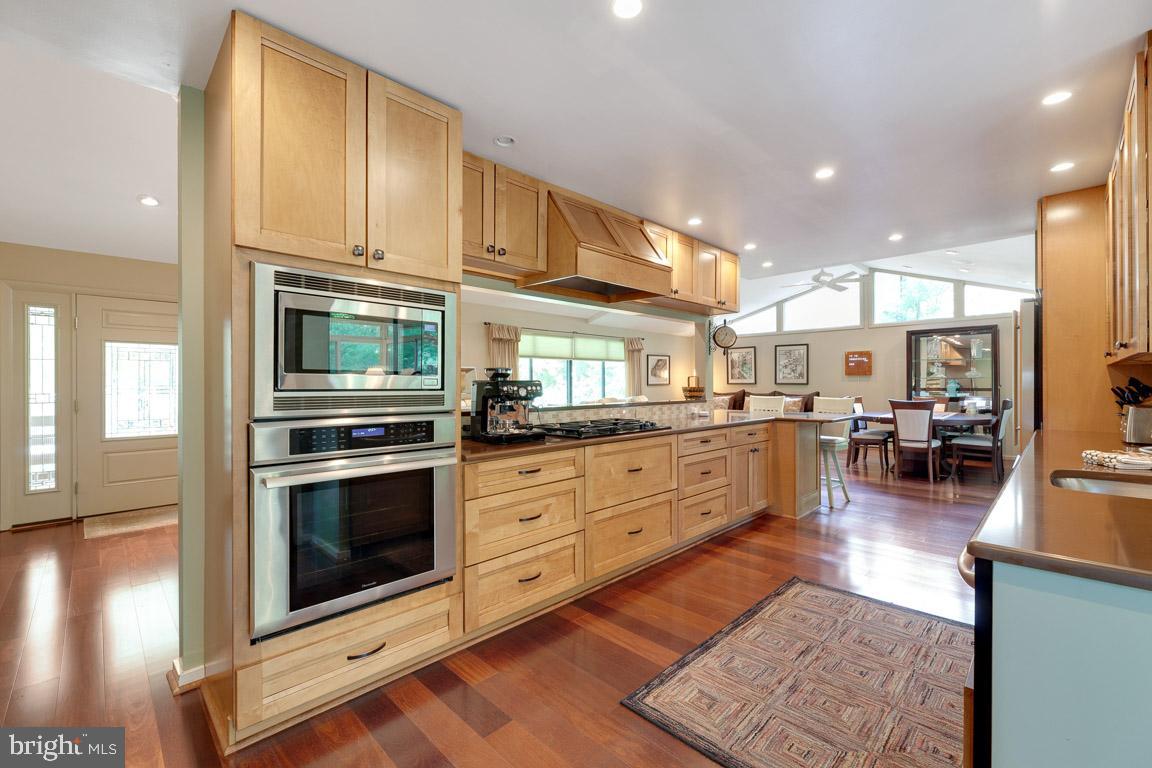 5403 Sideburn ROAD