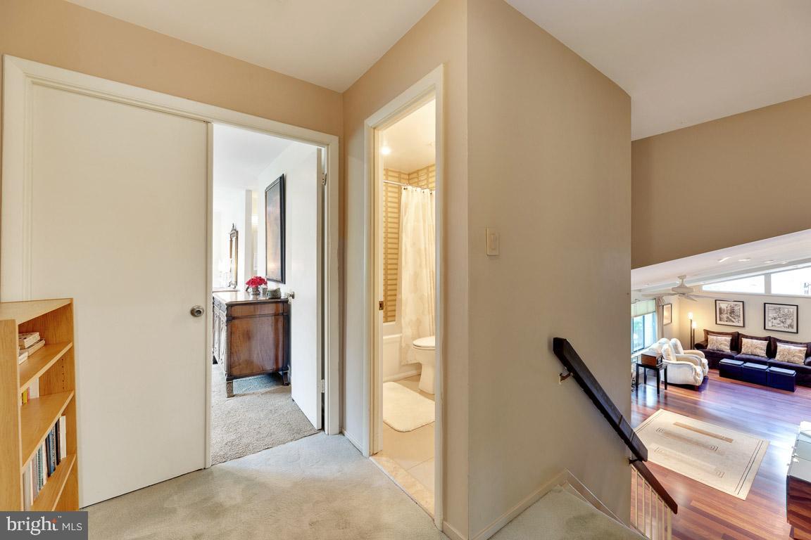 5403 Sideburn ROAD
