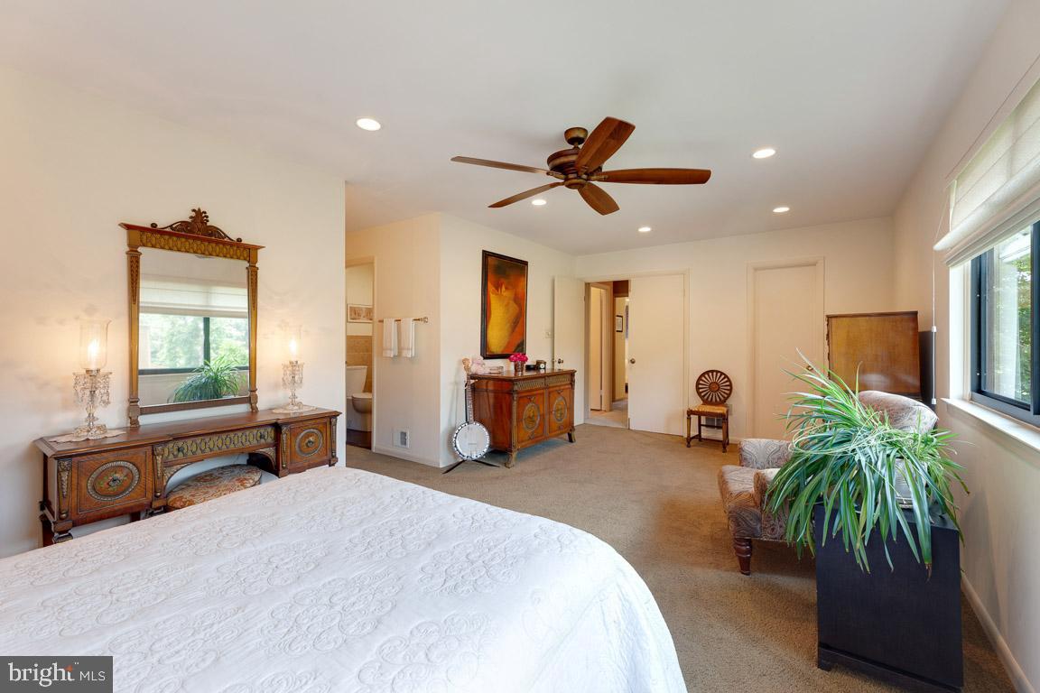 5403 Sideburn ROAD