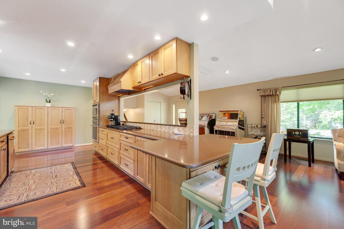 5403 Sideburn ROAD