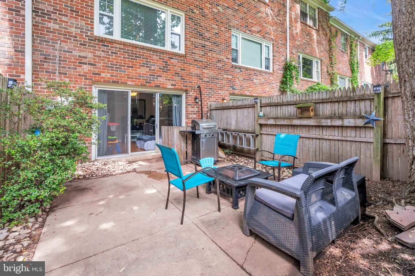 5825 Torington DRIVE Unit: 853