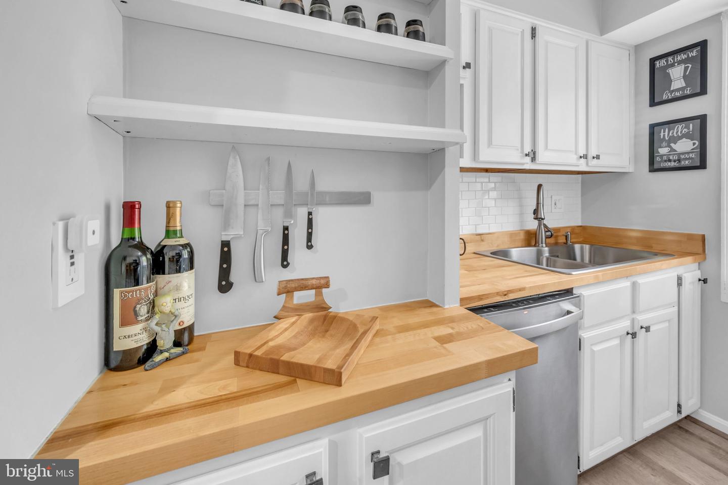 5825 Torington DRIVE Unit: 853