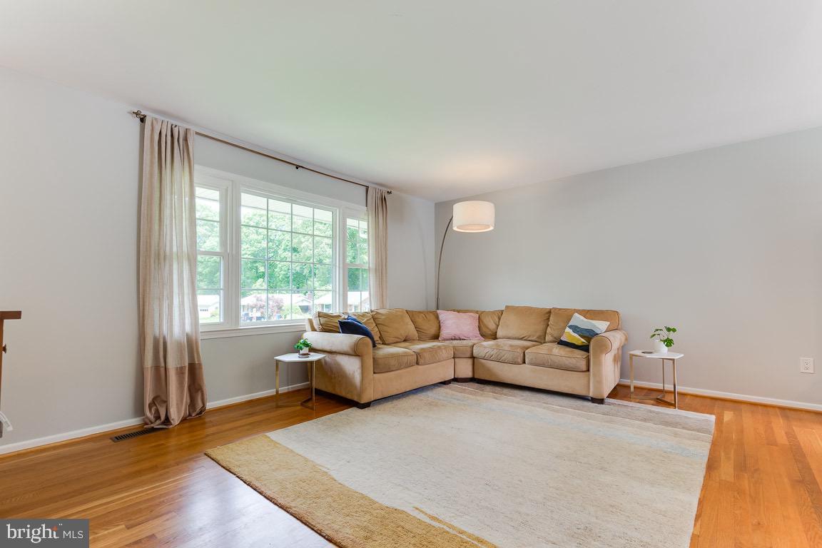 1731 Tamerisk COURT