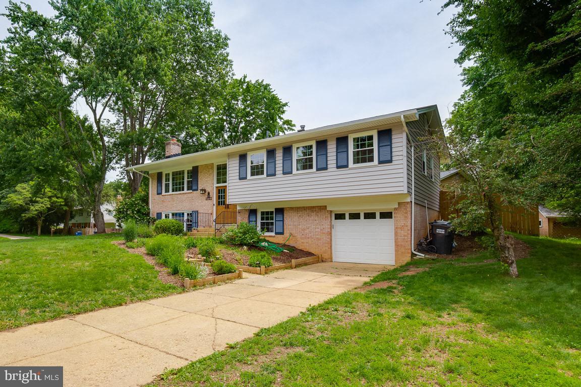 1731 Tamerisk COURT