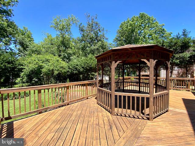 8340 Wagon Wheel ROAD