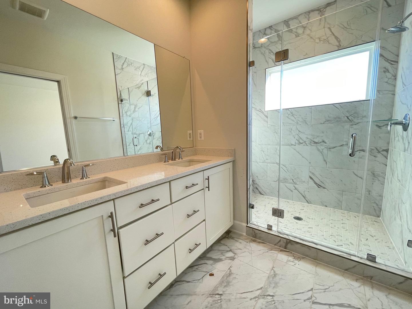 5215 Ridgeview Retreat DRIVE