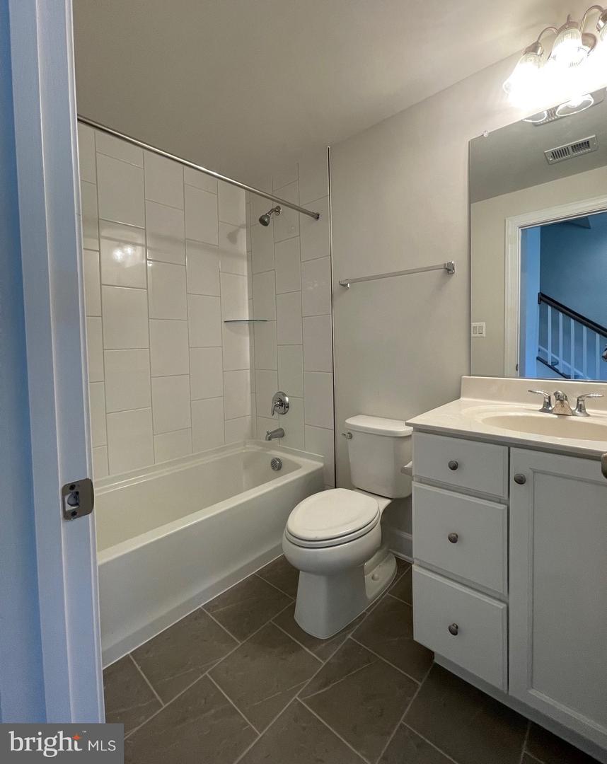 5215 Ridgeview Retreat DRIVE