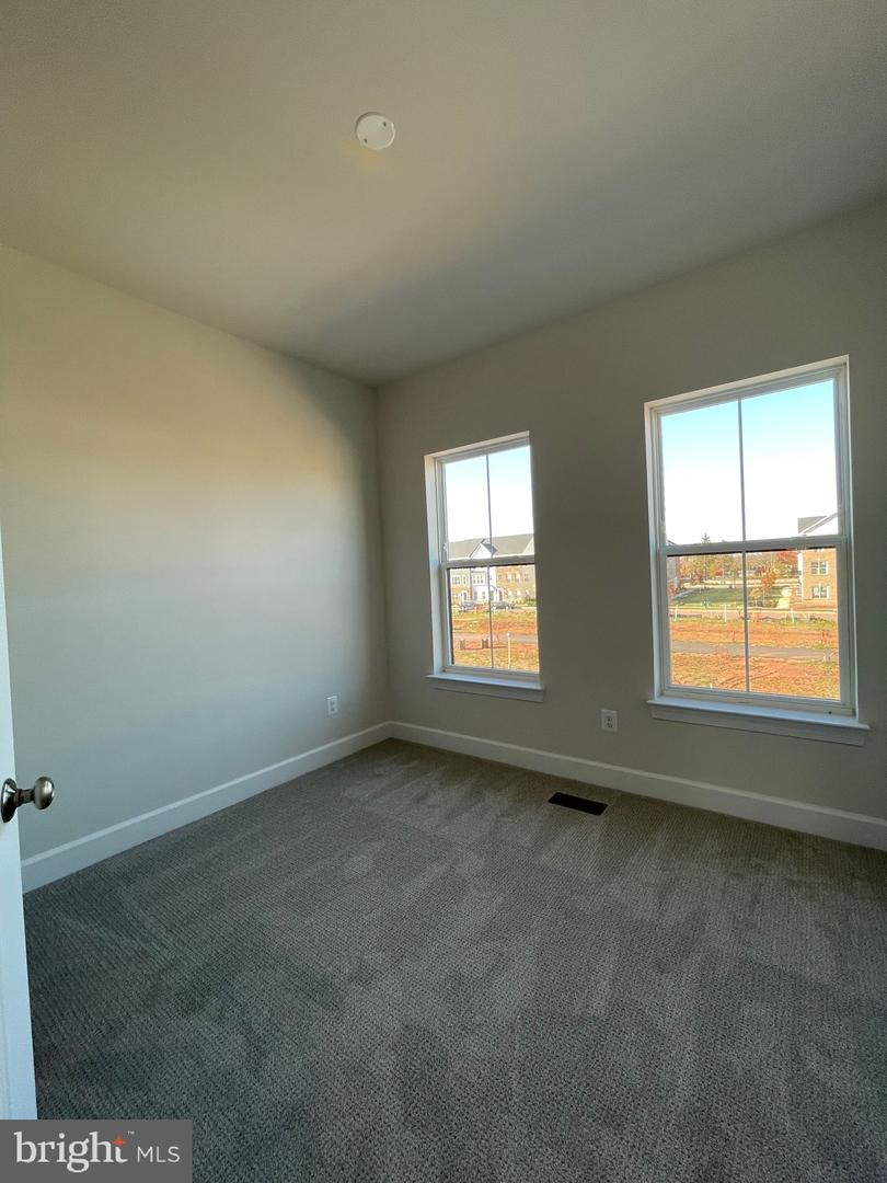 5215 Ridgeview Retreat DRIVE