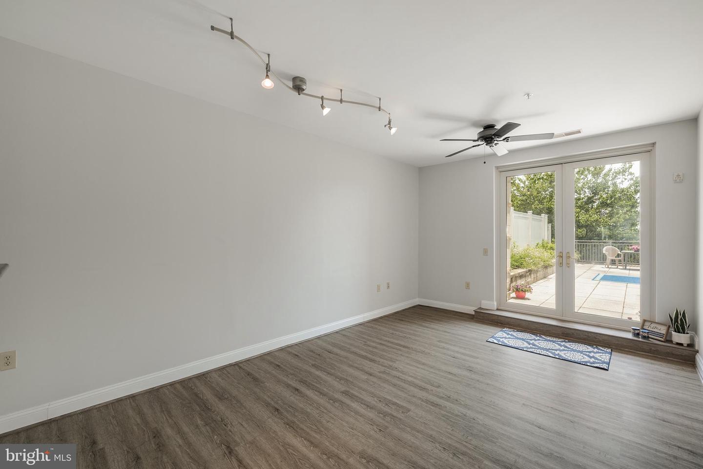11760 Sunrise Valley DRIVE Unit: 111