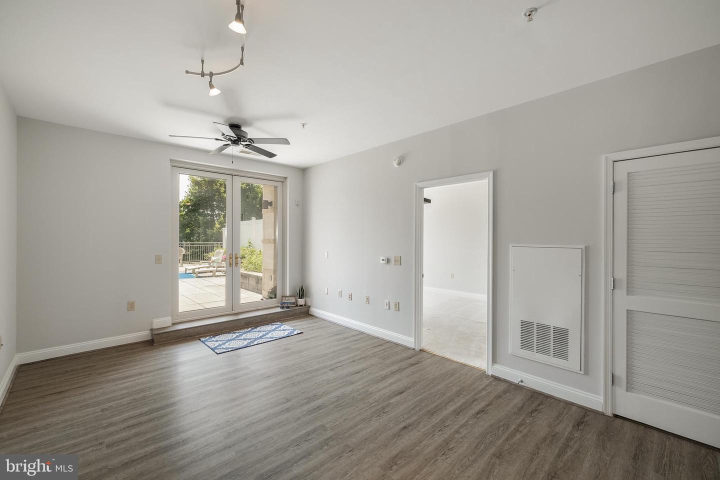 11760 Sunrise Valley DRIVE Unit: 111