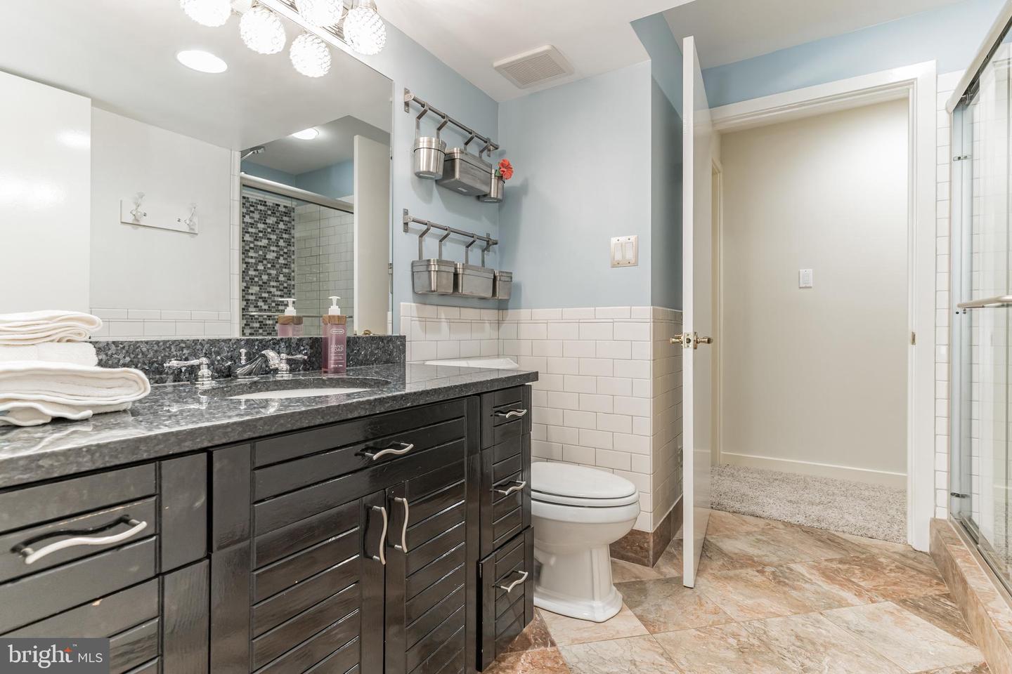 3133 Valley LANE