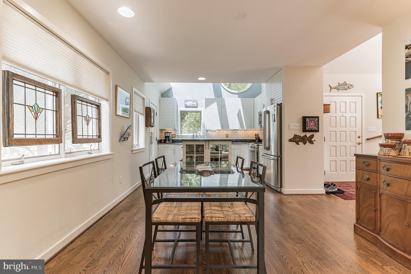 3133 Valley LANE