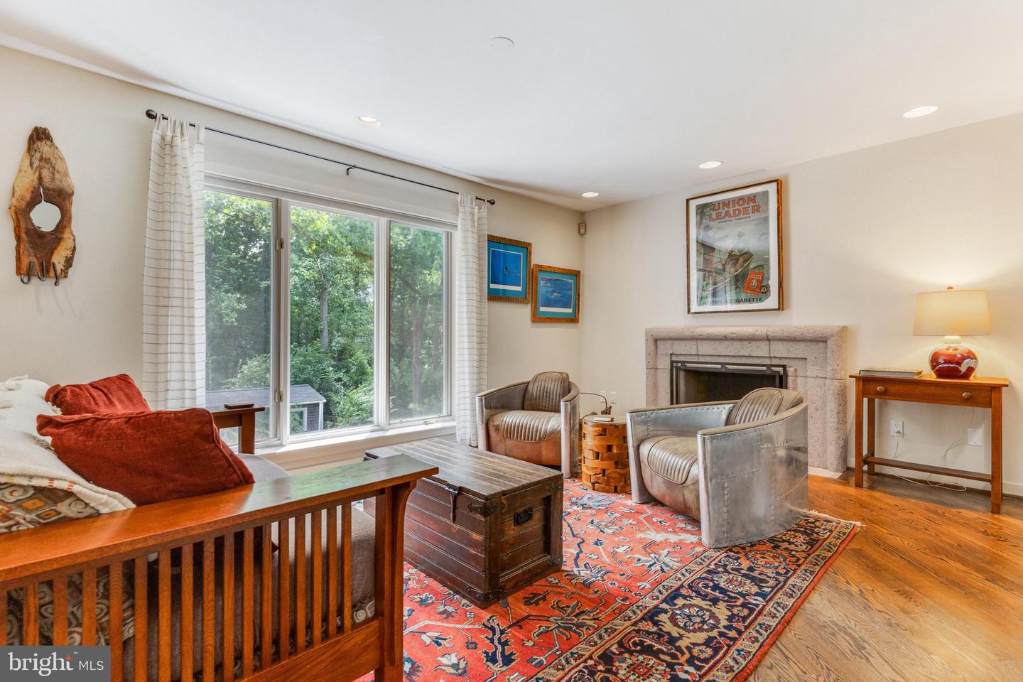 3133 Valley LANE