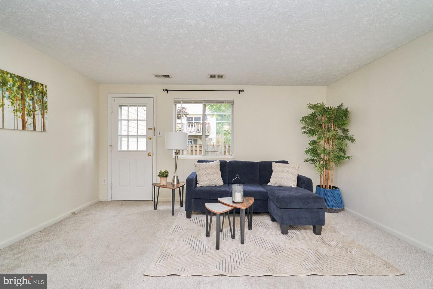 8483 Aurora COURT