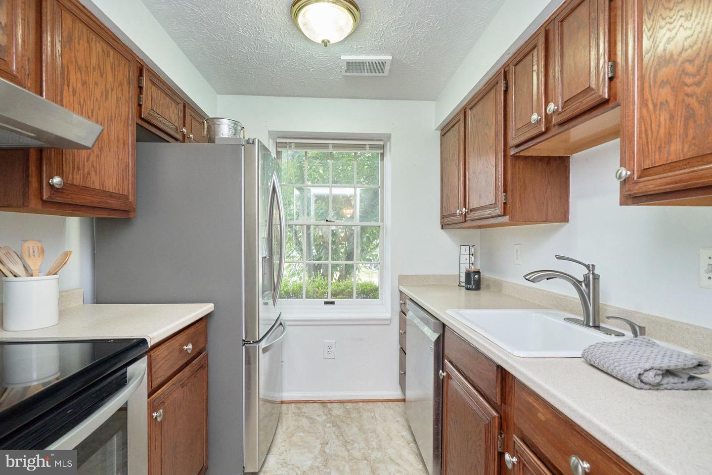 8483 Aurora COURT