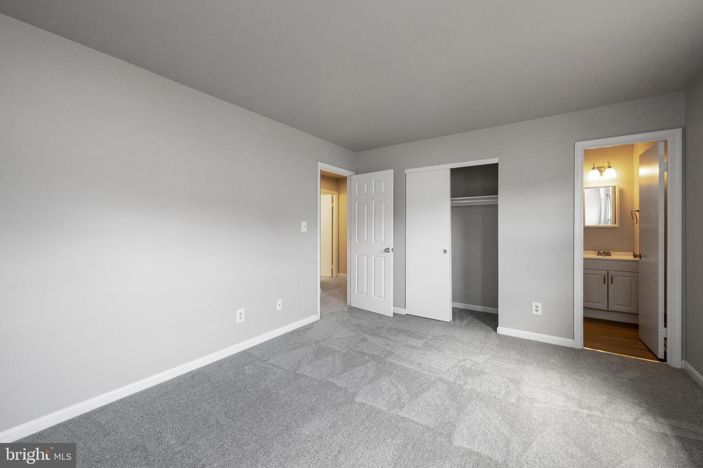 7206 Beverly Park DRIVE