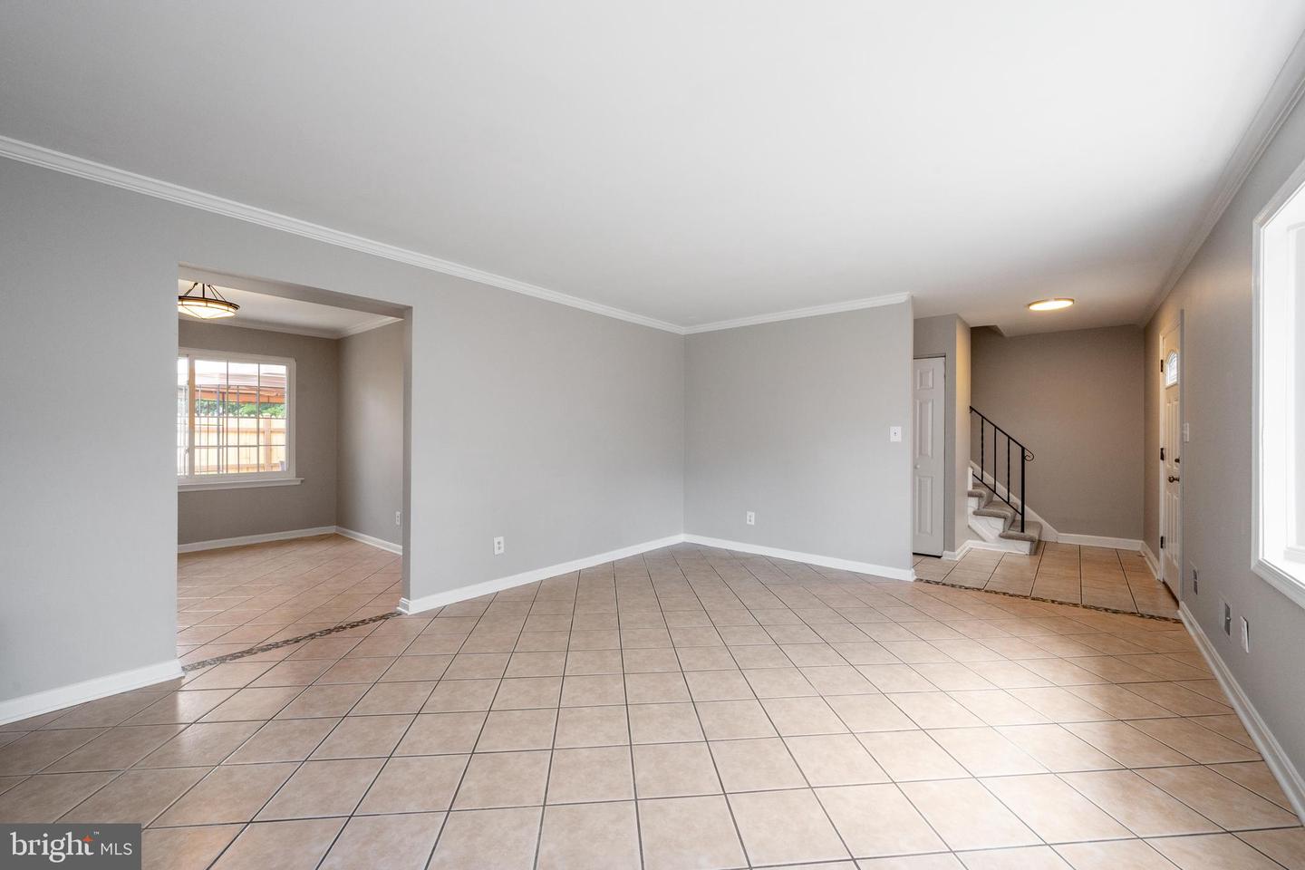 7206 Beverly Park DRIVE