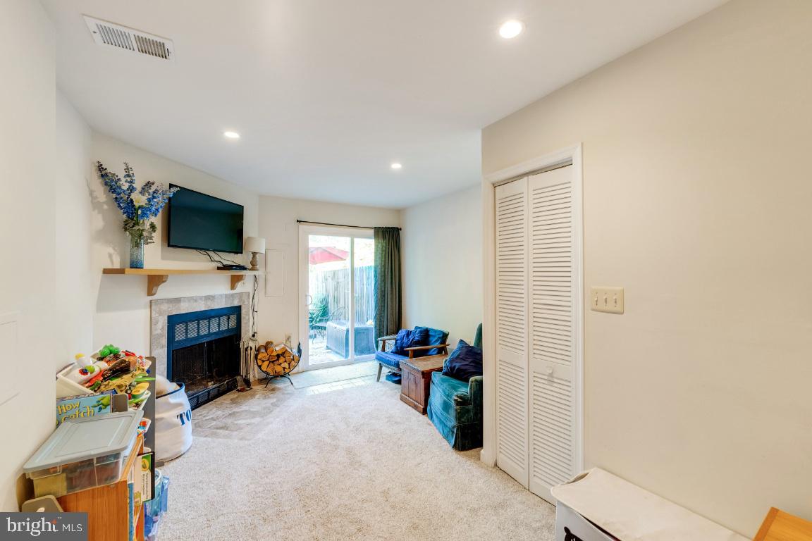 4243 Moselle DRIVE