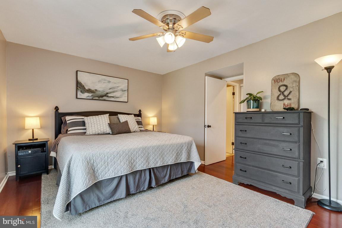 6137 Leesburg PIKE Unit: 604