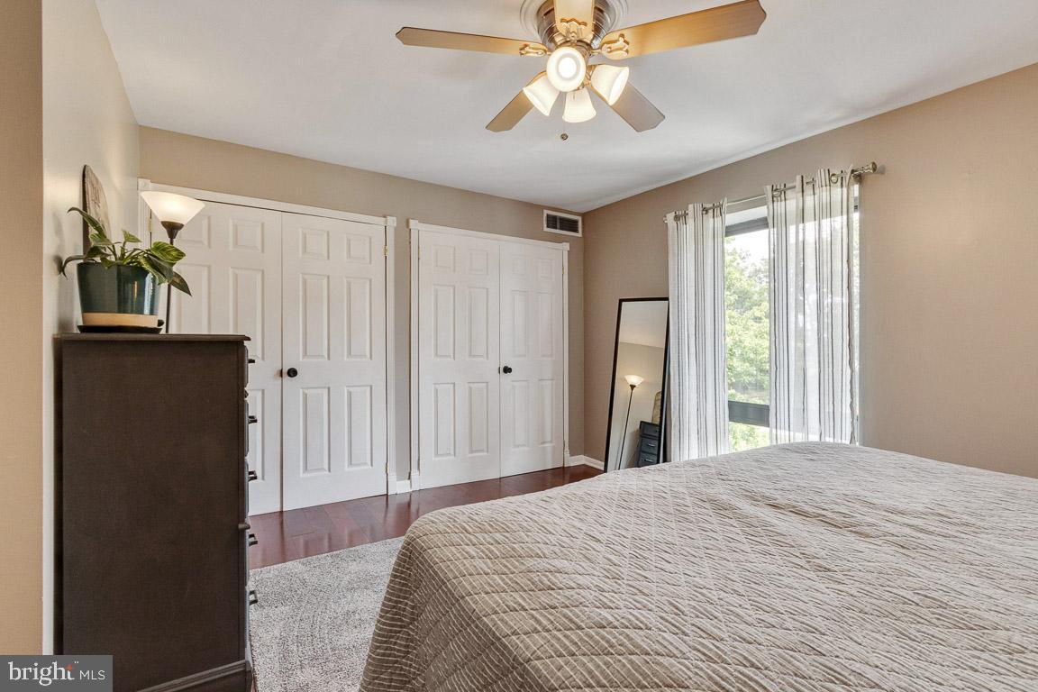 6137 Leesburg PIKE Unit: 604