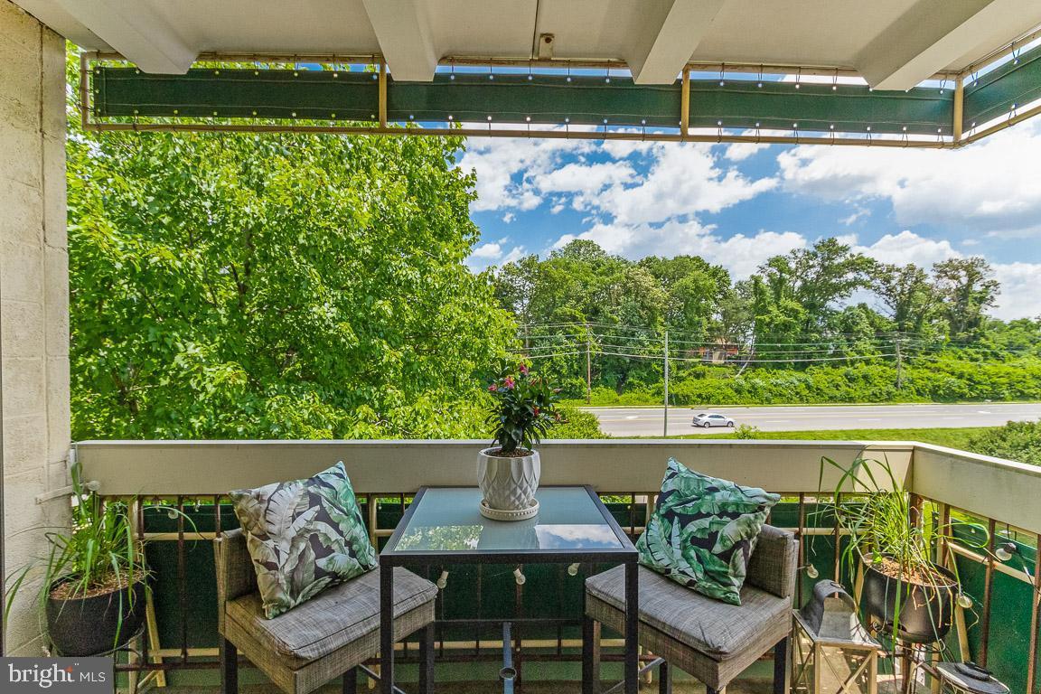 6137 Leesburg PIKE Unit: 604