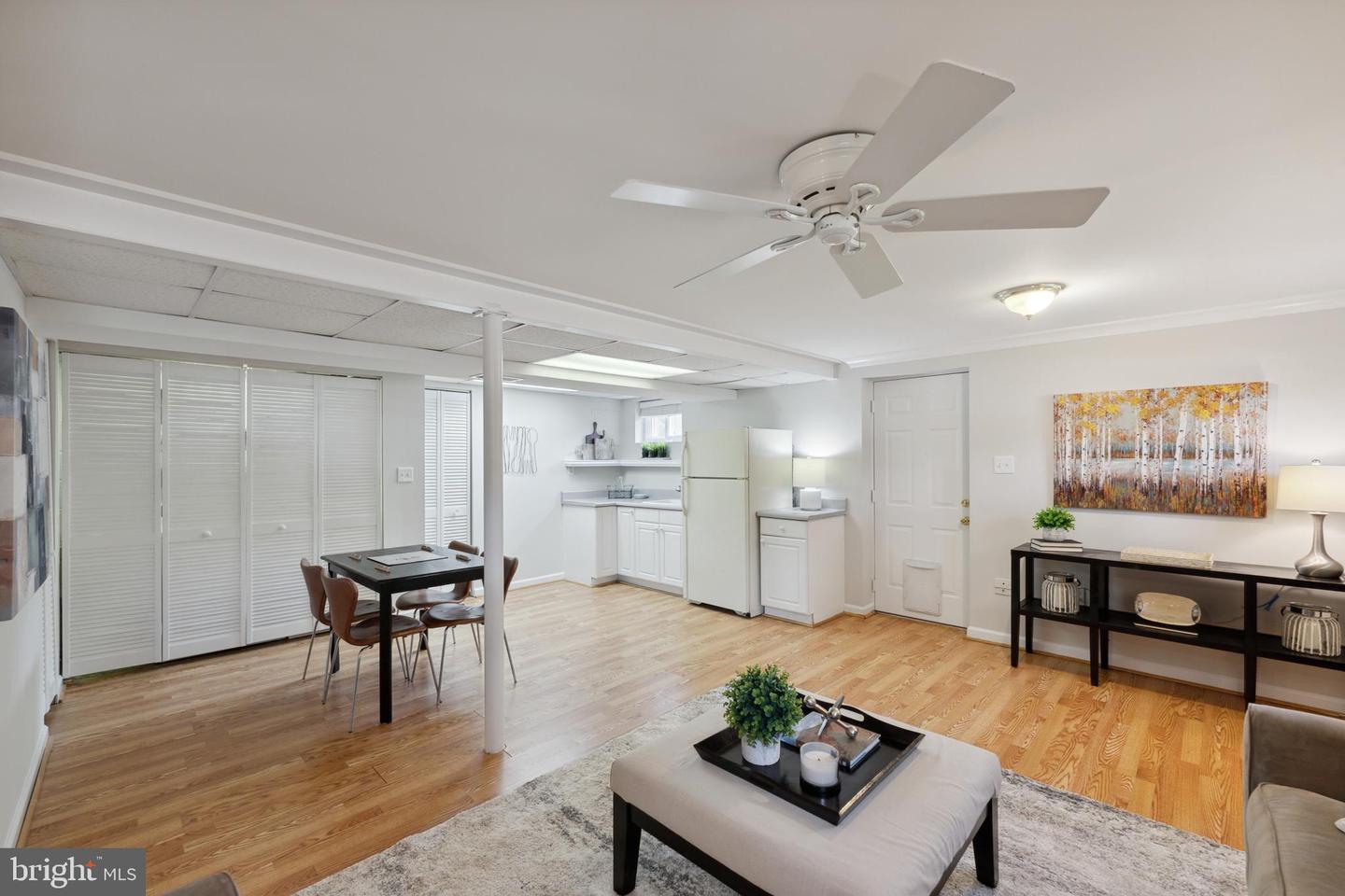 9895 Becket COURT