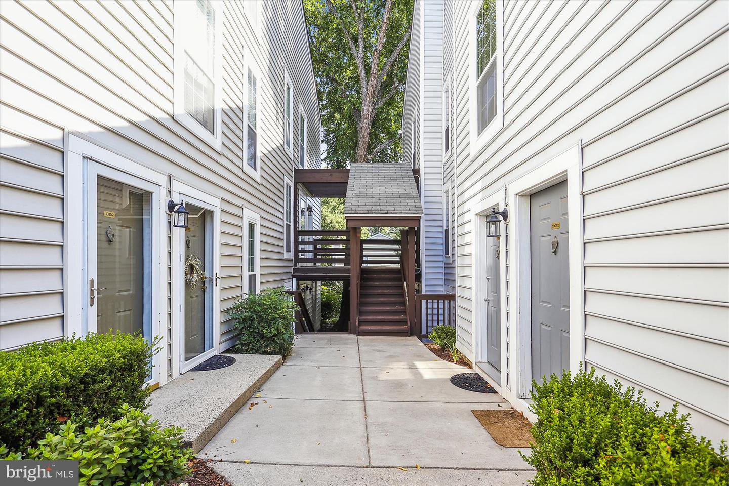 10100 Oakton Terrace ROAD Unit: 10100