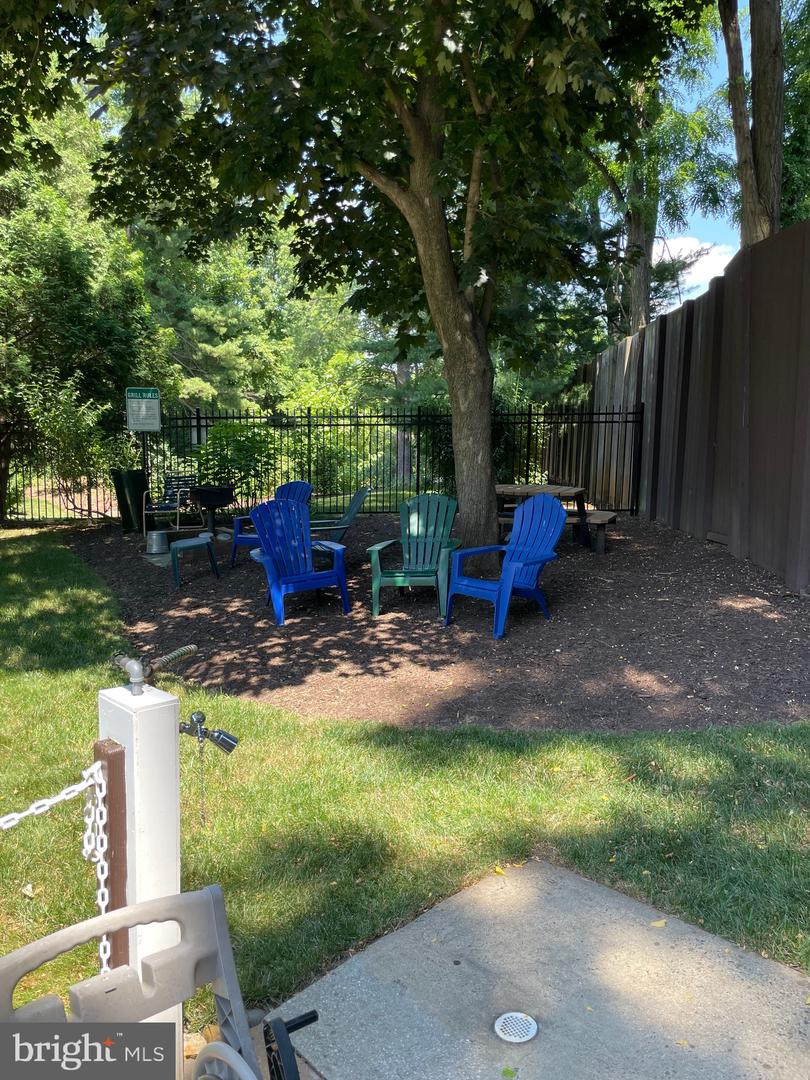 10100 Oakton Terrace ROAD Unit: 10100