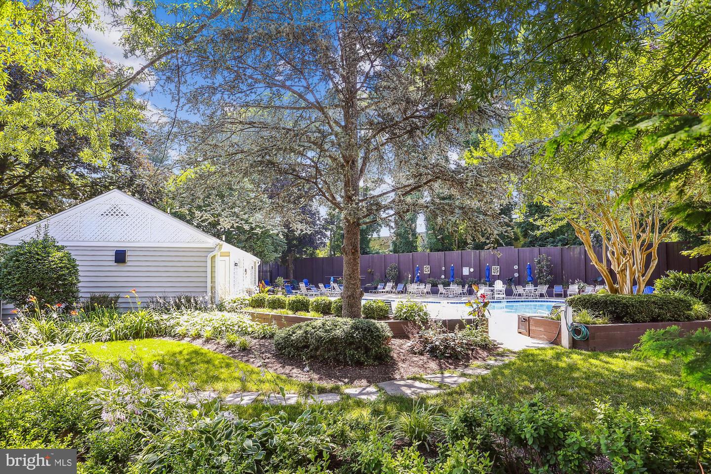 10100 Oakton Terrace ROAD Unit: 10100