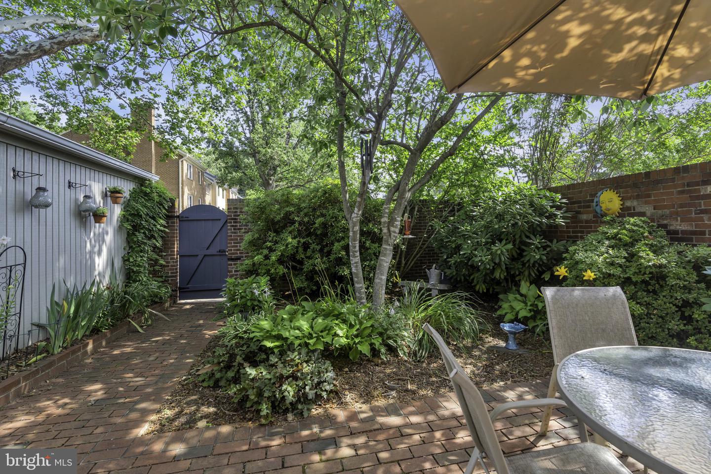 8312 Wickham ROAD