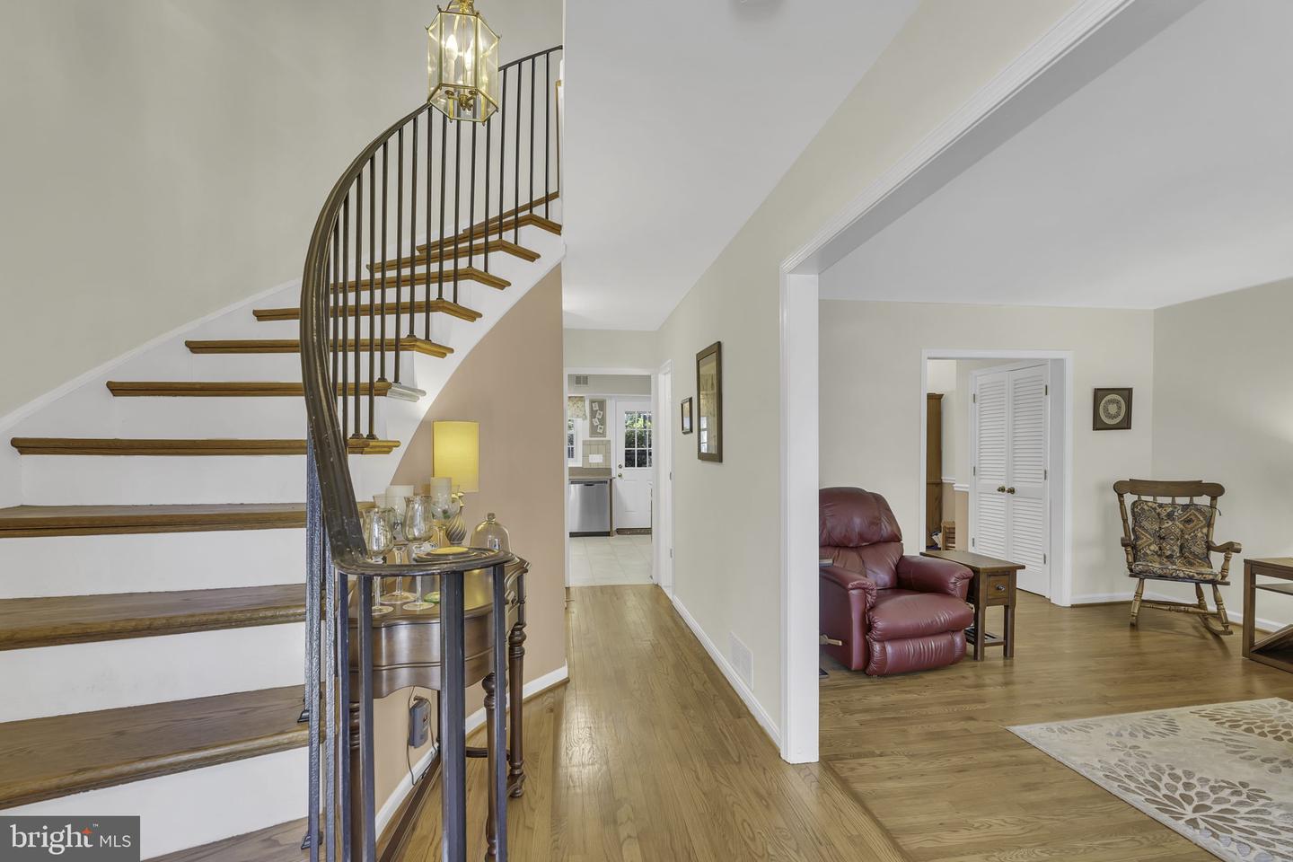 8312 Wickham ROAD