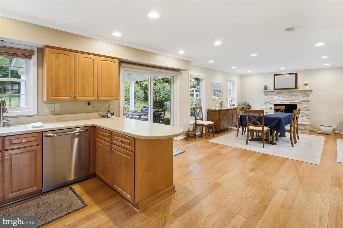 4126 Nomis DRIVE