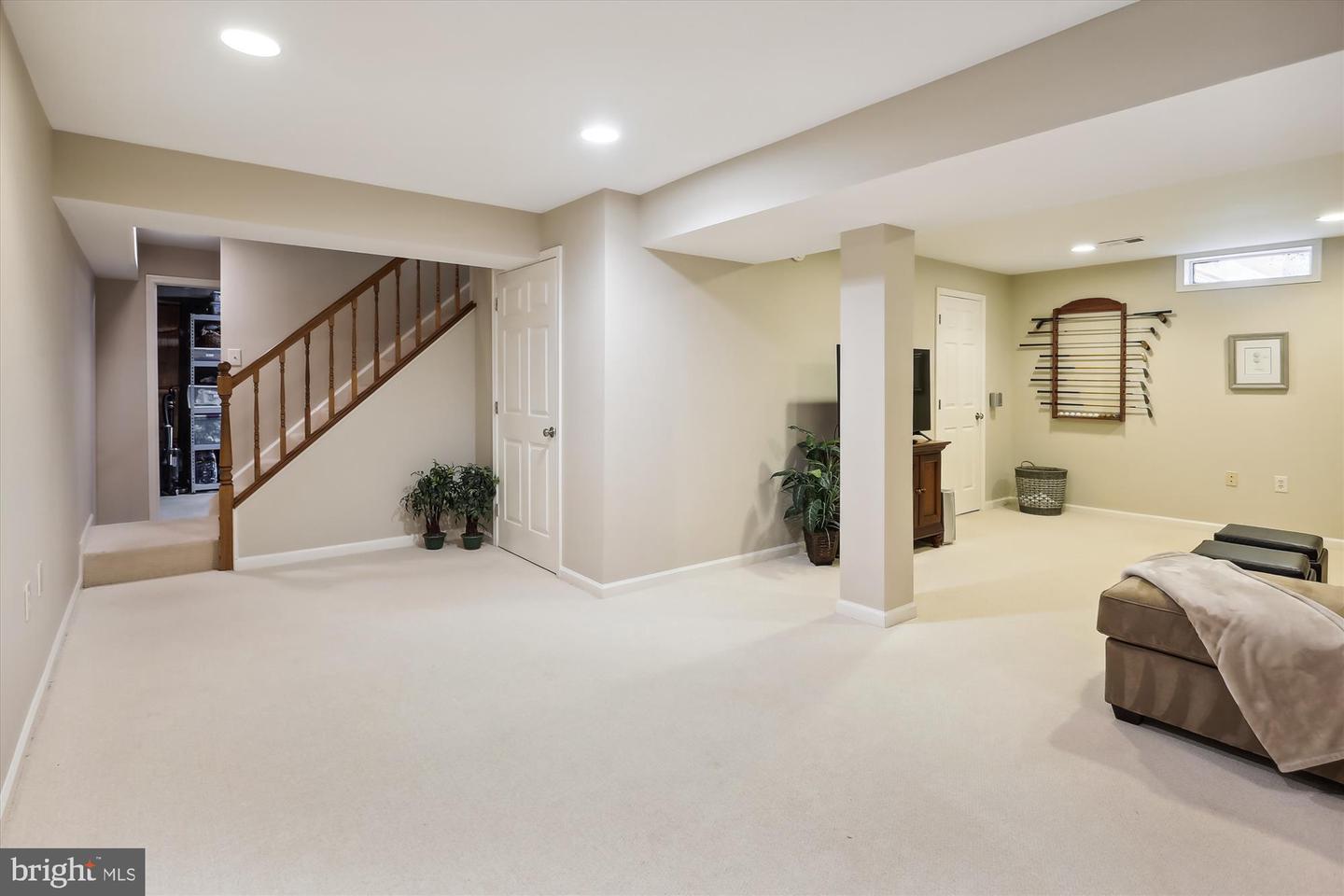 4126 Nomis DRIVE