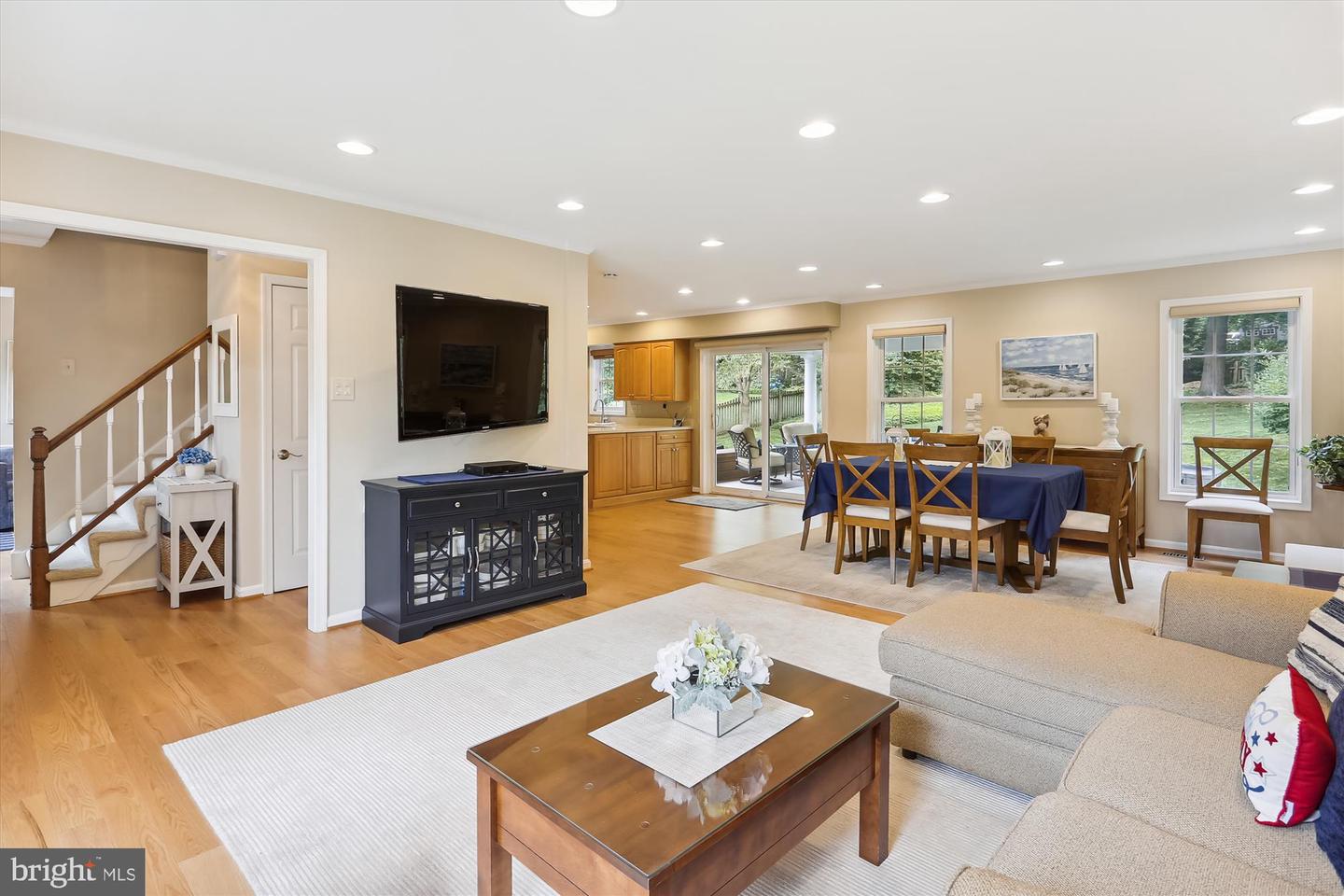 4126 Nomis DRIVE