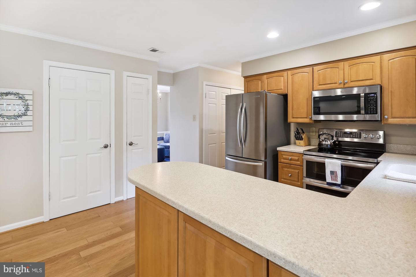 4126 Nomis DRIVE