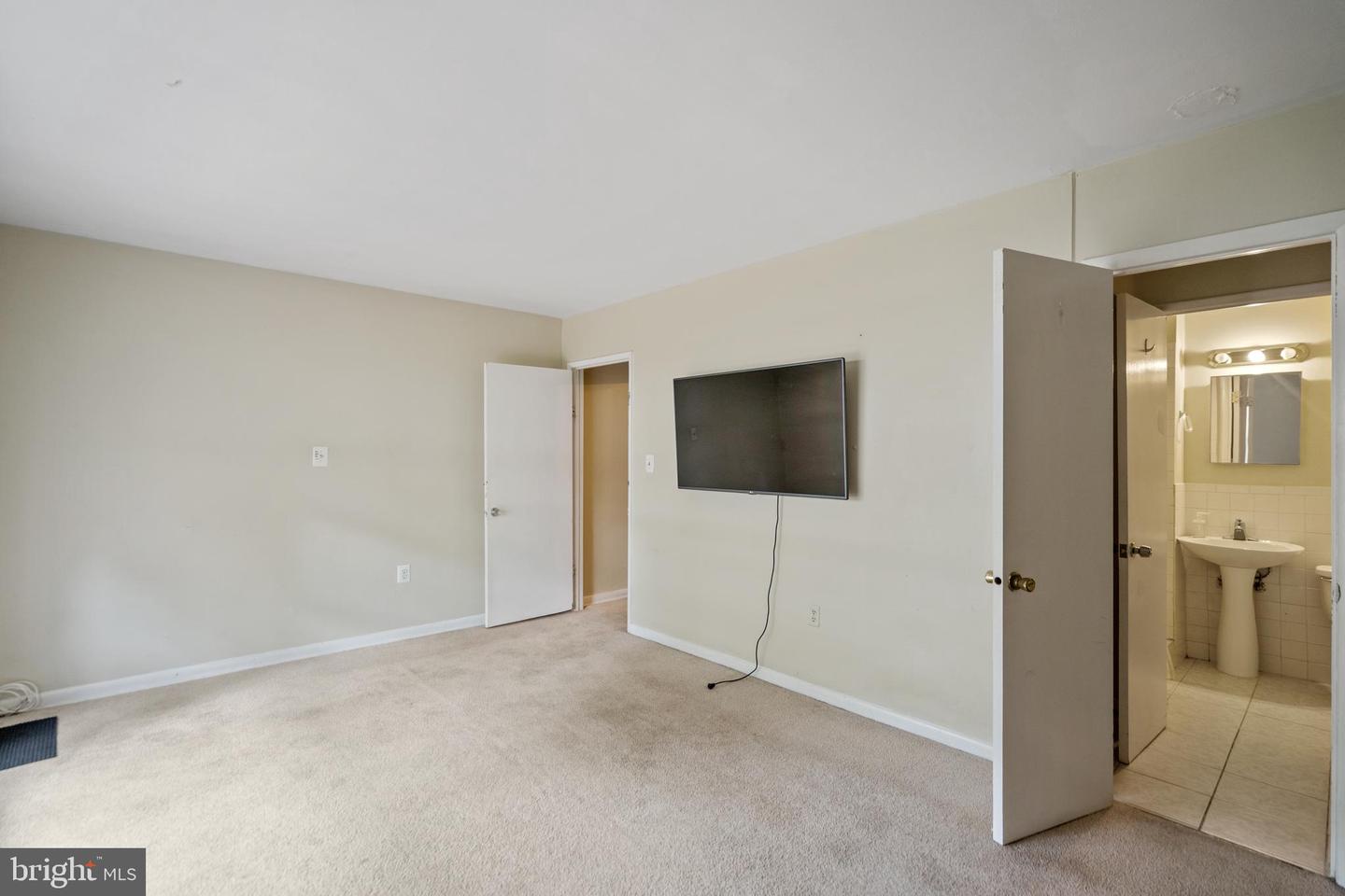 4735 Parkman COURT