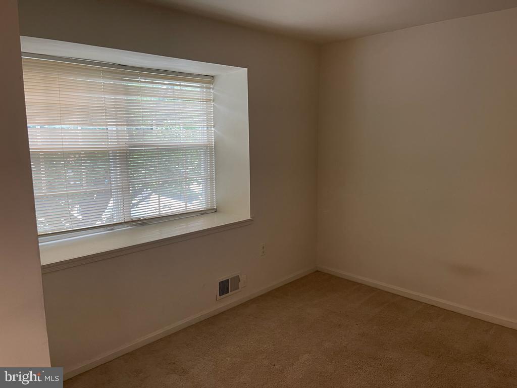 7704 Norsham LANE