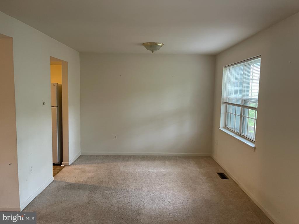 7704 Norsham LANE