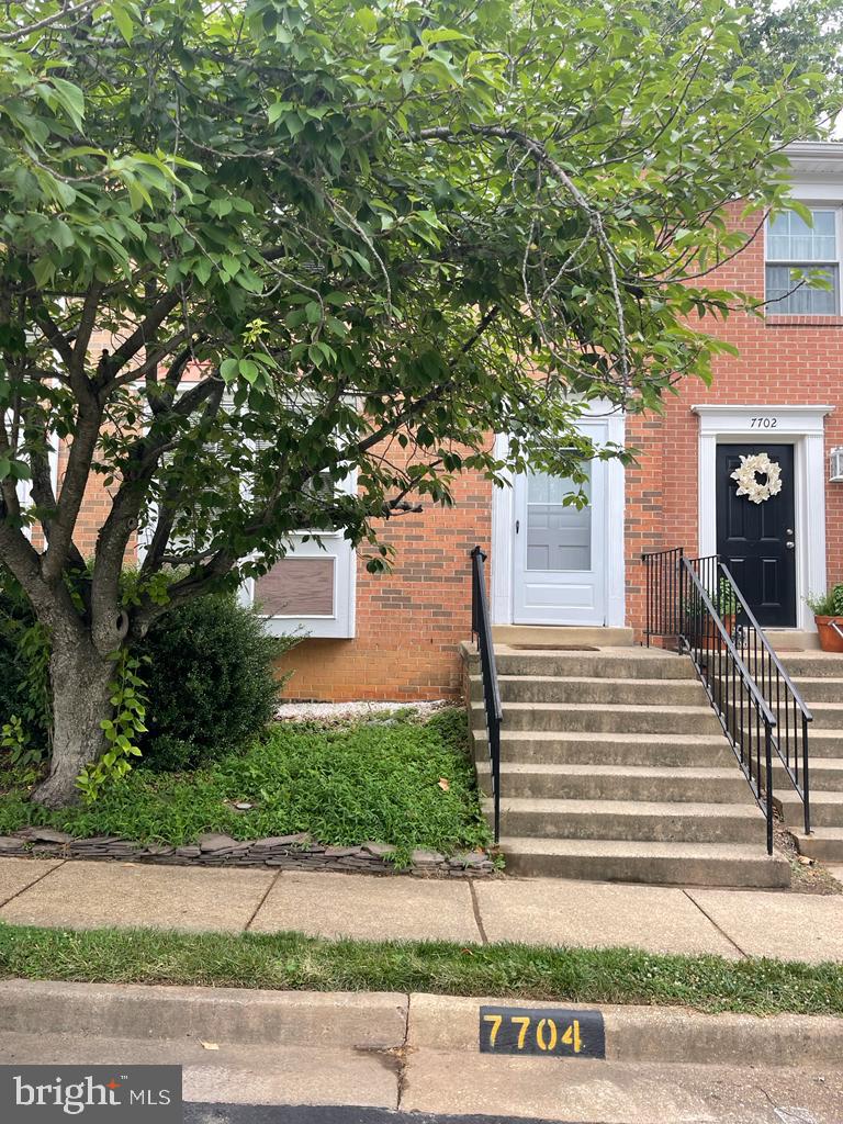 7704 Norsham LANE