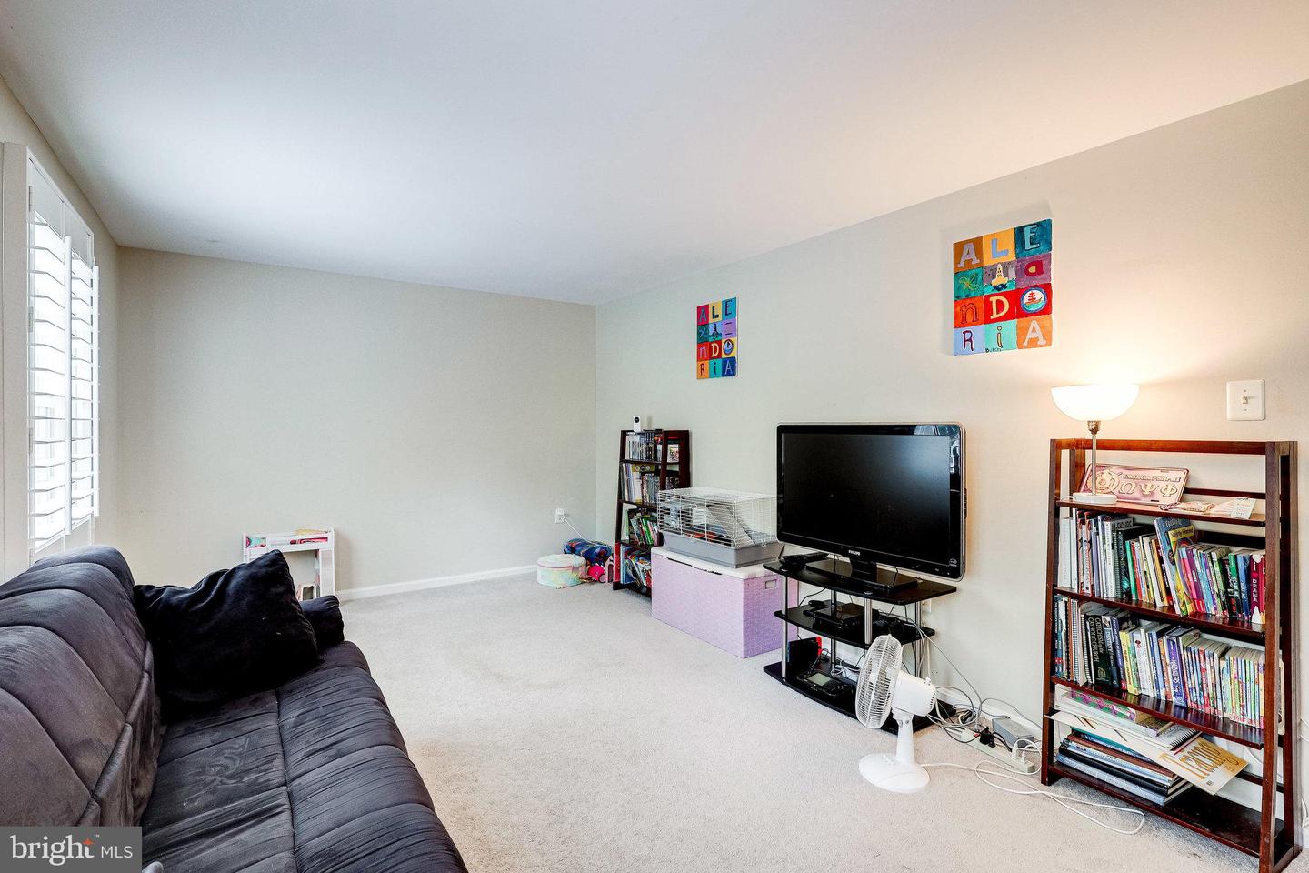 7903 Central Park CIRCLE