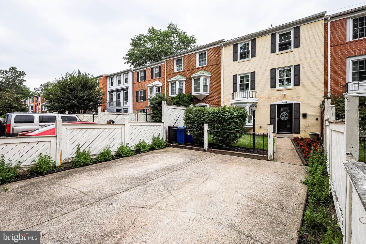 7903 Central Park CIRCLE