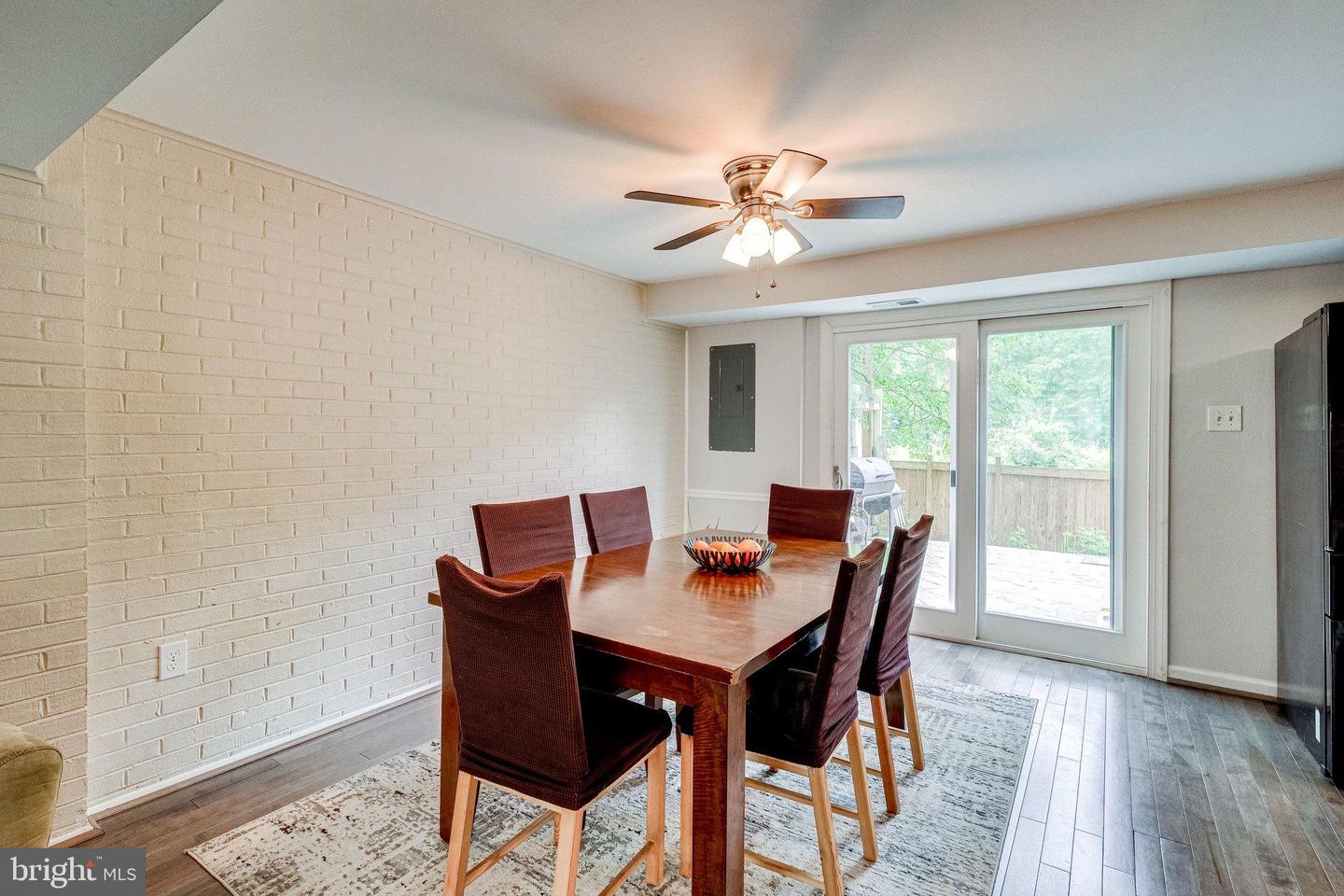 7903 Central Park CIRCLE