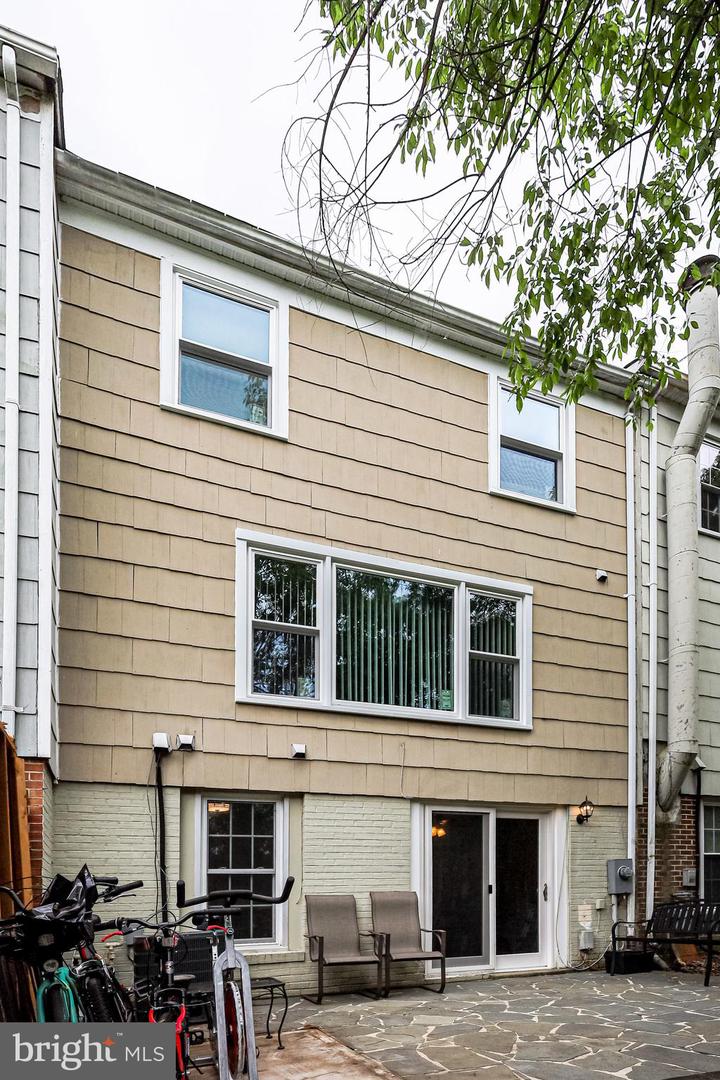7903 Central Park CIRCLE