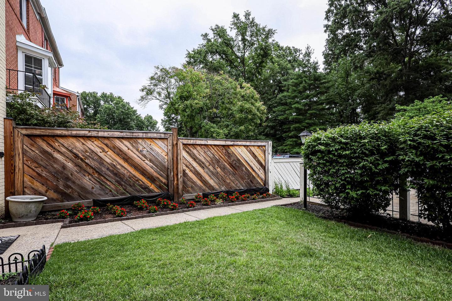 7903 Central Park CIRCLE