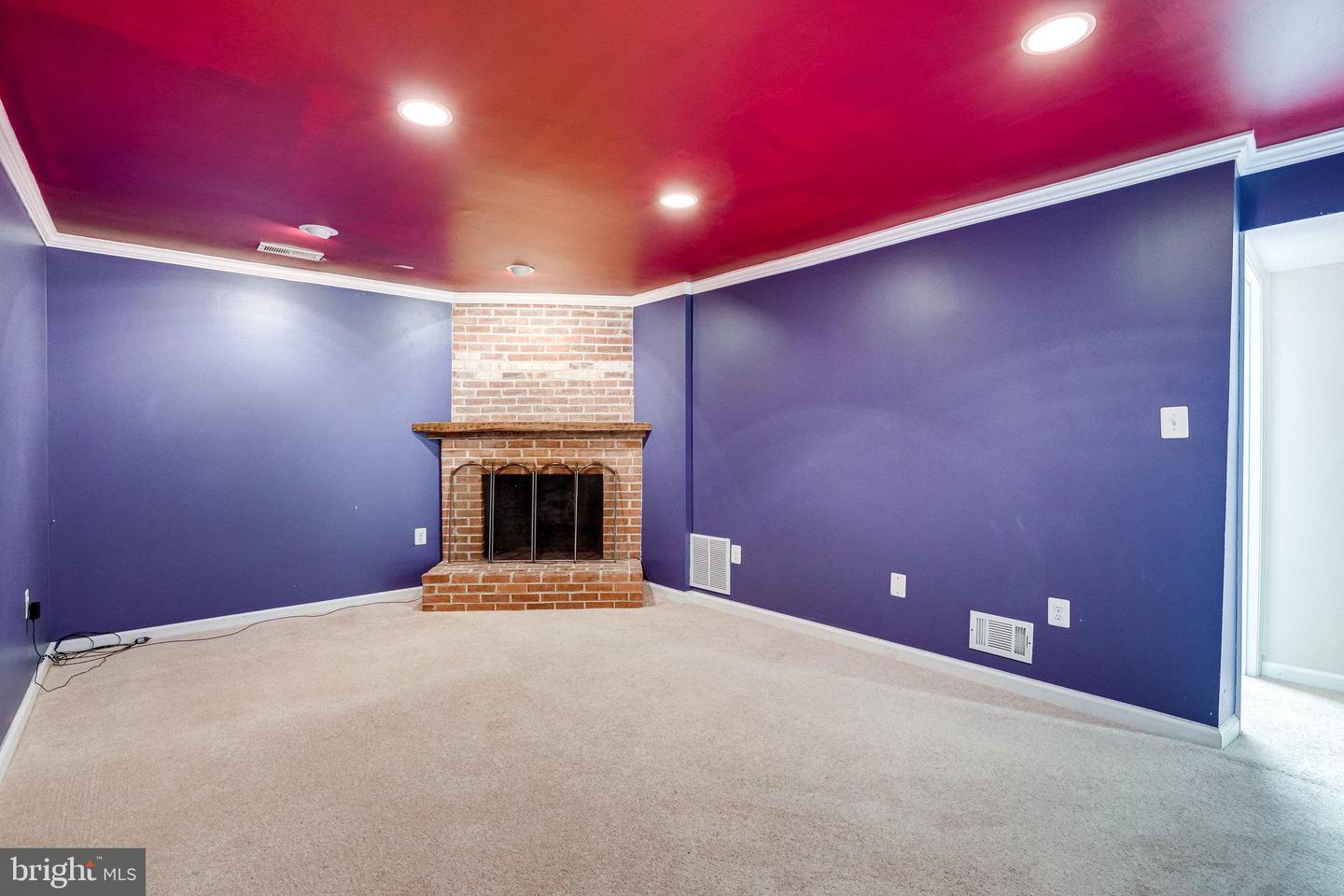 4516 Maxfield DRIVE