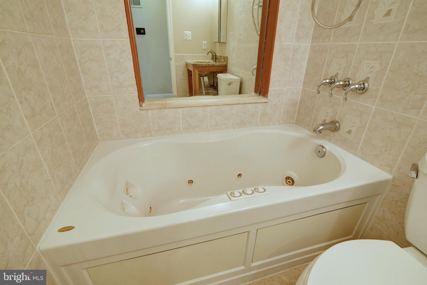 12816 Fantasia DRIVE
