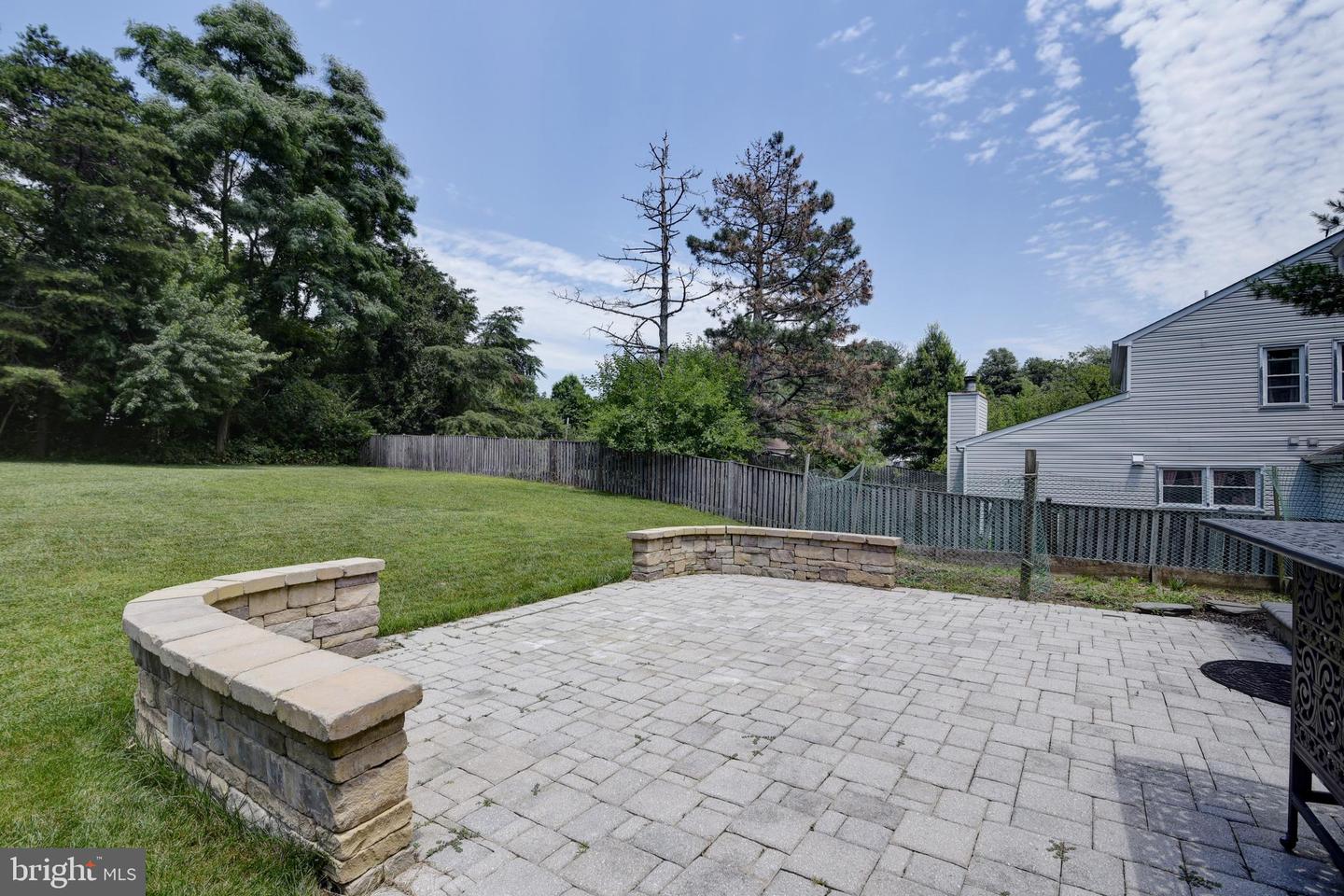 12816 Fantasia DRIVE
