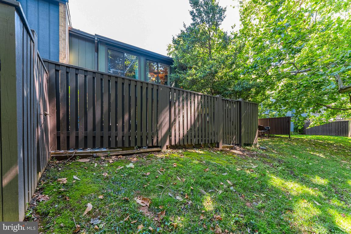 1791 Ivy Oak SQUARE