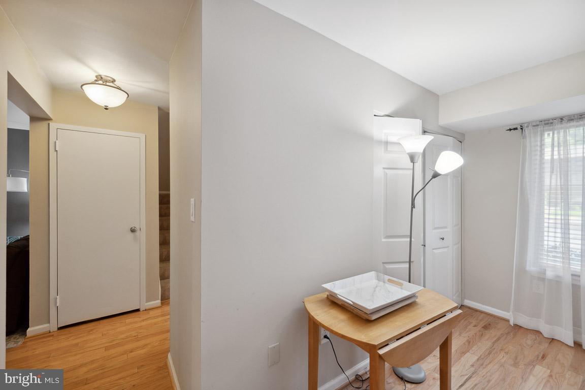 1791 Ivy Oak SQUARE