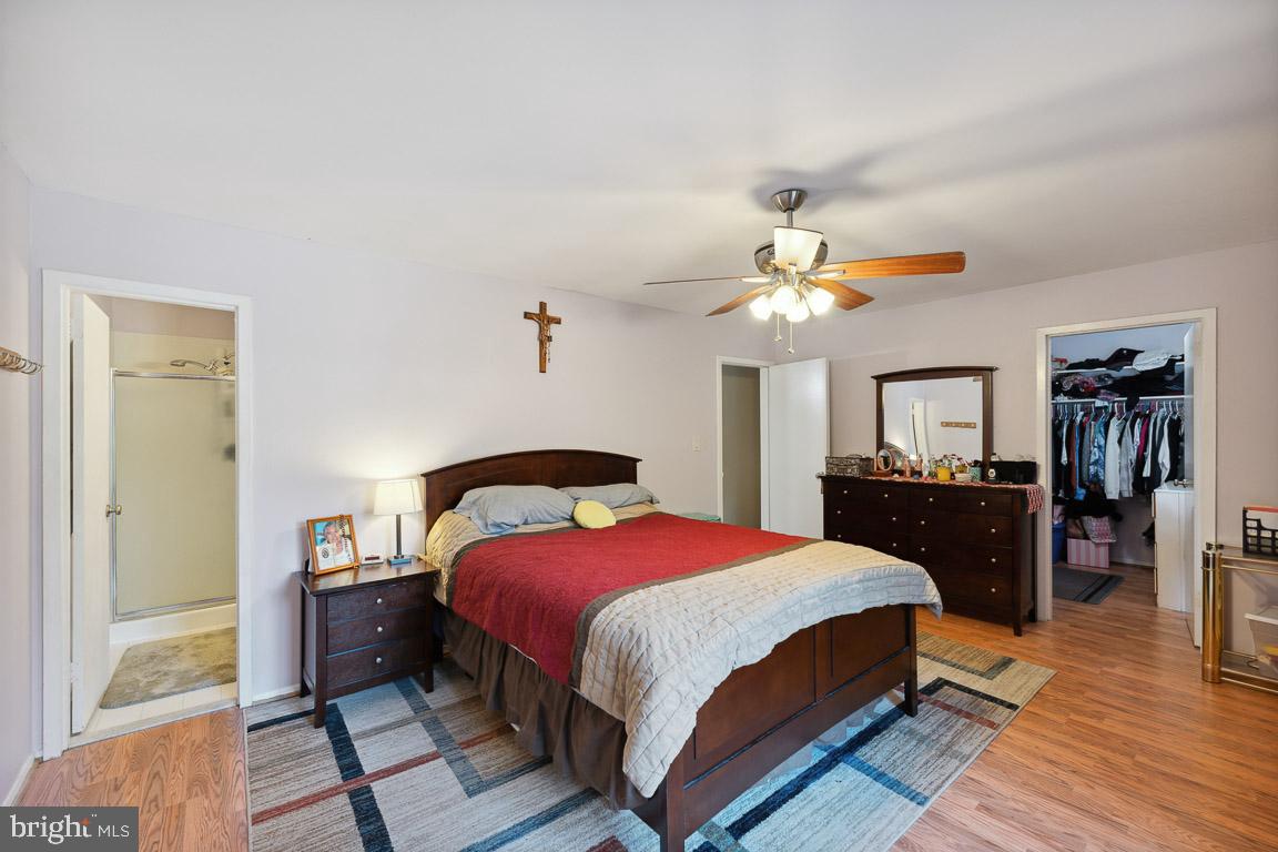 1791 Ivy Oak SQUARE